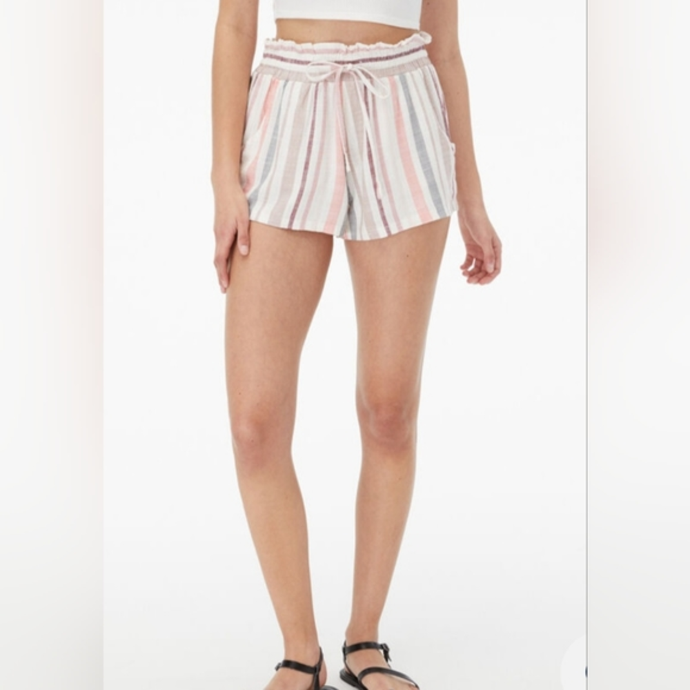 Aeropostale Vertical Stripe High Riseโ Soft Linen Blend Shorts